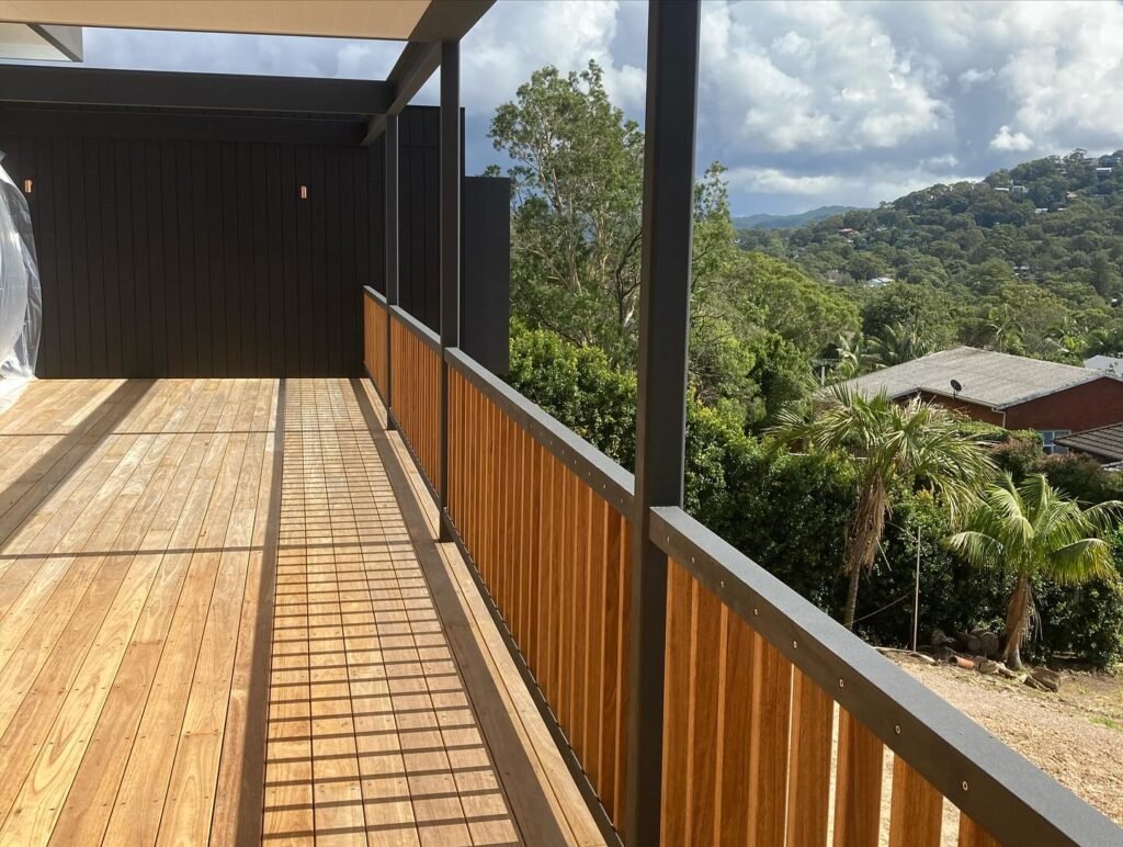 Blackbutt deck with steel balustrade and bush views