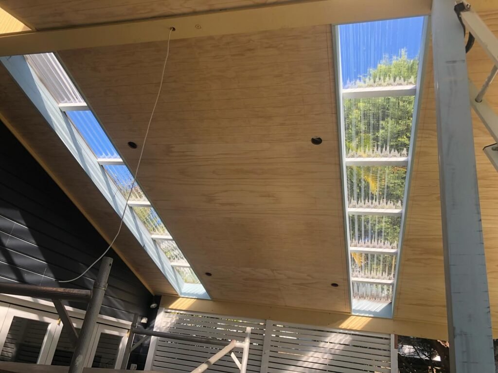 Pergola roof with polycarbonate skylight